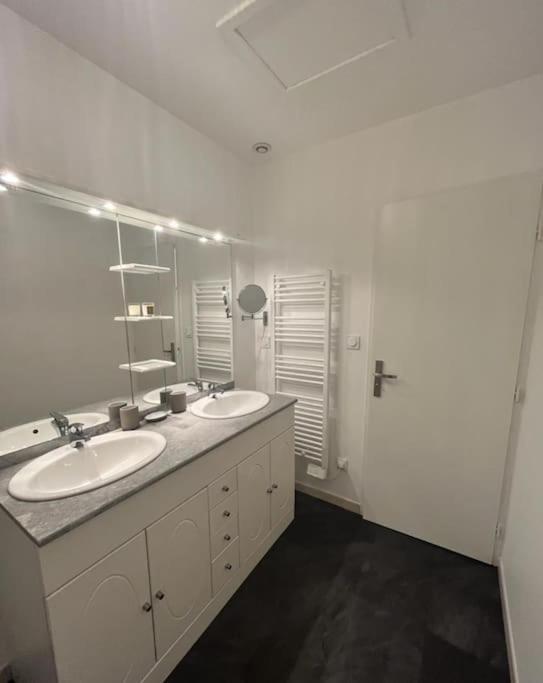Vigne Et Mer-Spacieux Appartement Haussmannien-2Chambres-Wifi Безье Экстерьер фото